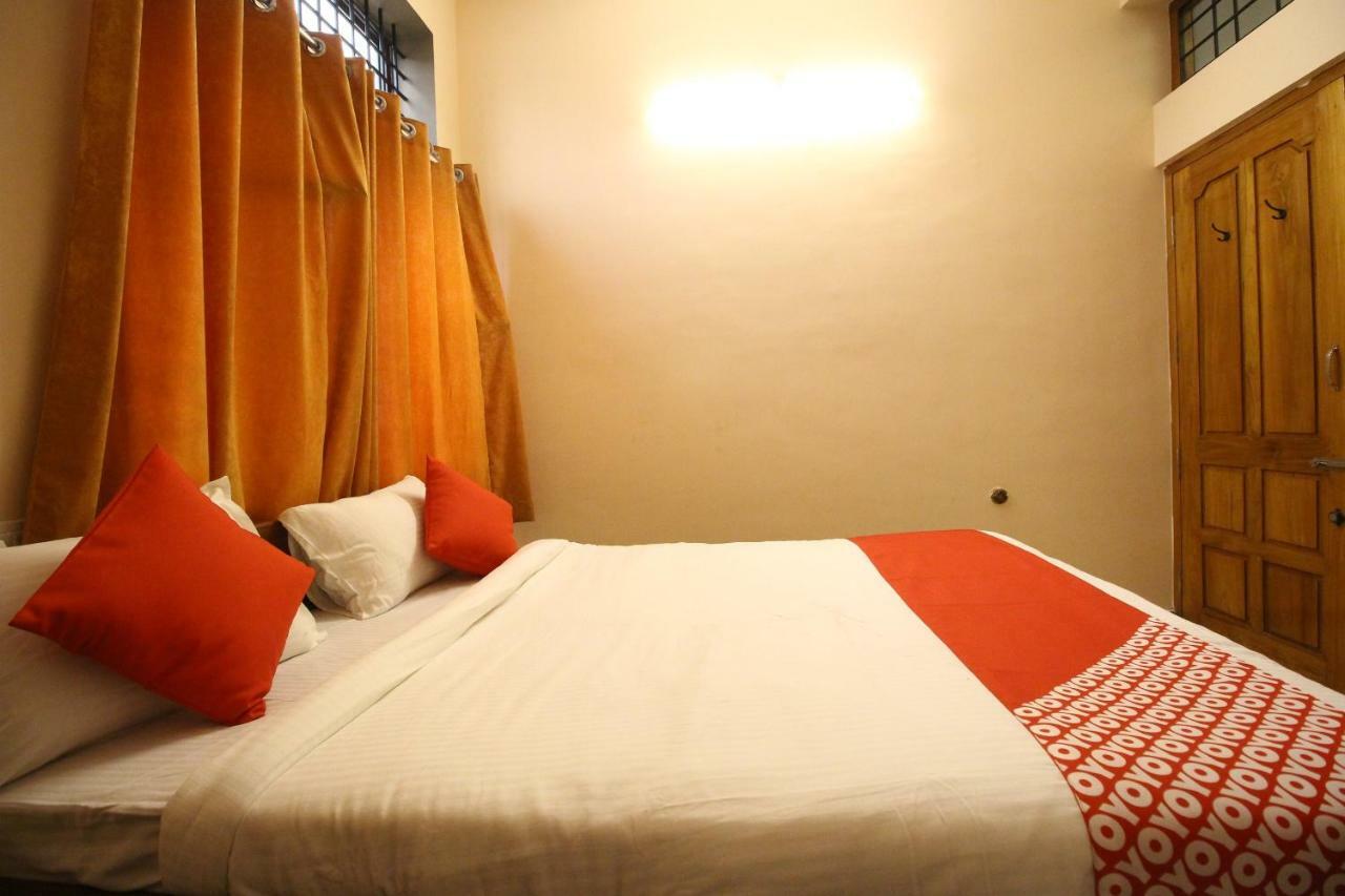 Oyo Flagship 30734 Jeevan Lodge Shimoga Exterior foto